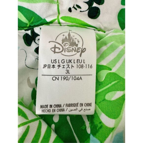 Disney Mickey Mouse Tropical Camp Resort Hawaiian Print Woven Button Size Large - Picture 3 of 9